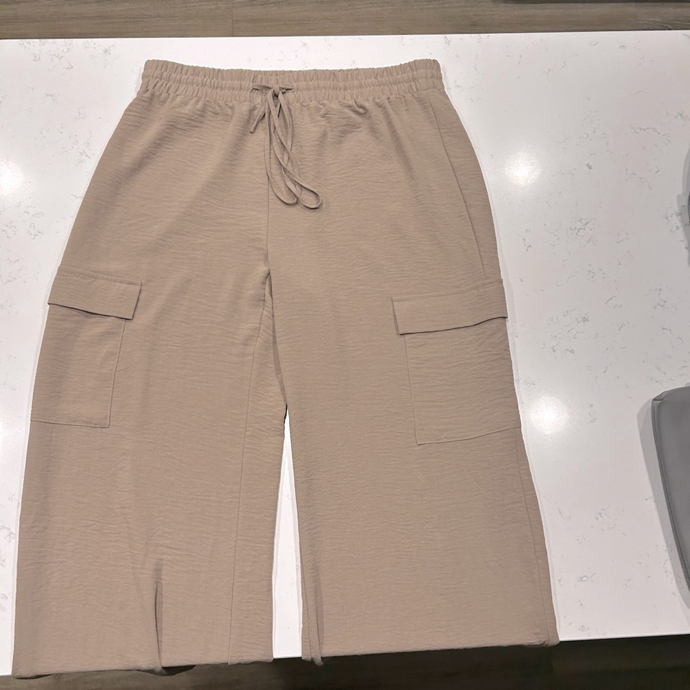 Women’s Beige Flat Front Straight Leg Dress Pants with pockets